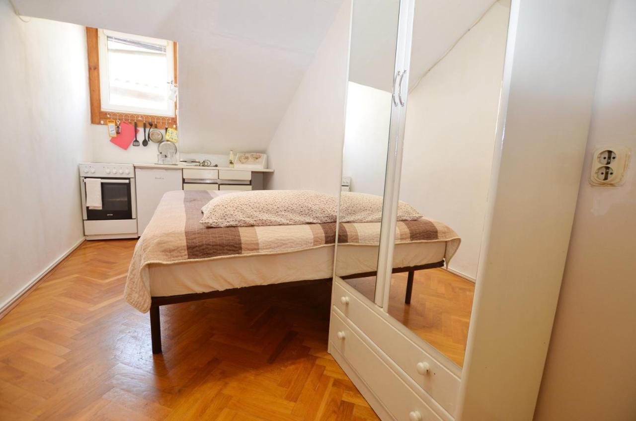 Carera Room Rovinj Exteriör bild
